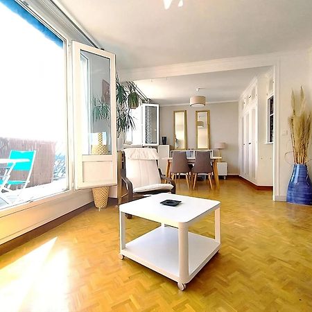 Charmant Appartement Lumineux - Dernier Etage Avec Balcon - Proche Centre-Ville Nantes Exterior photo