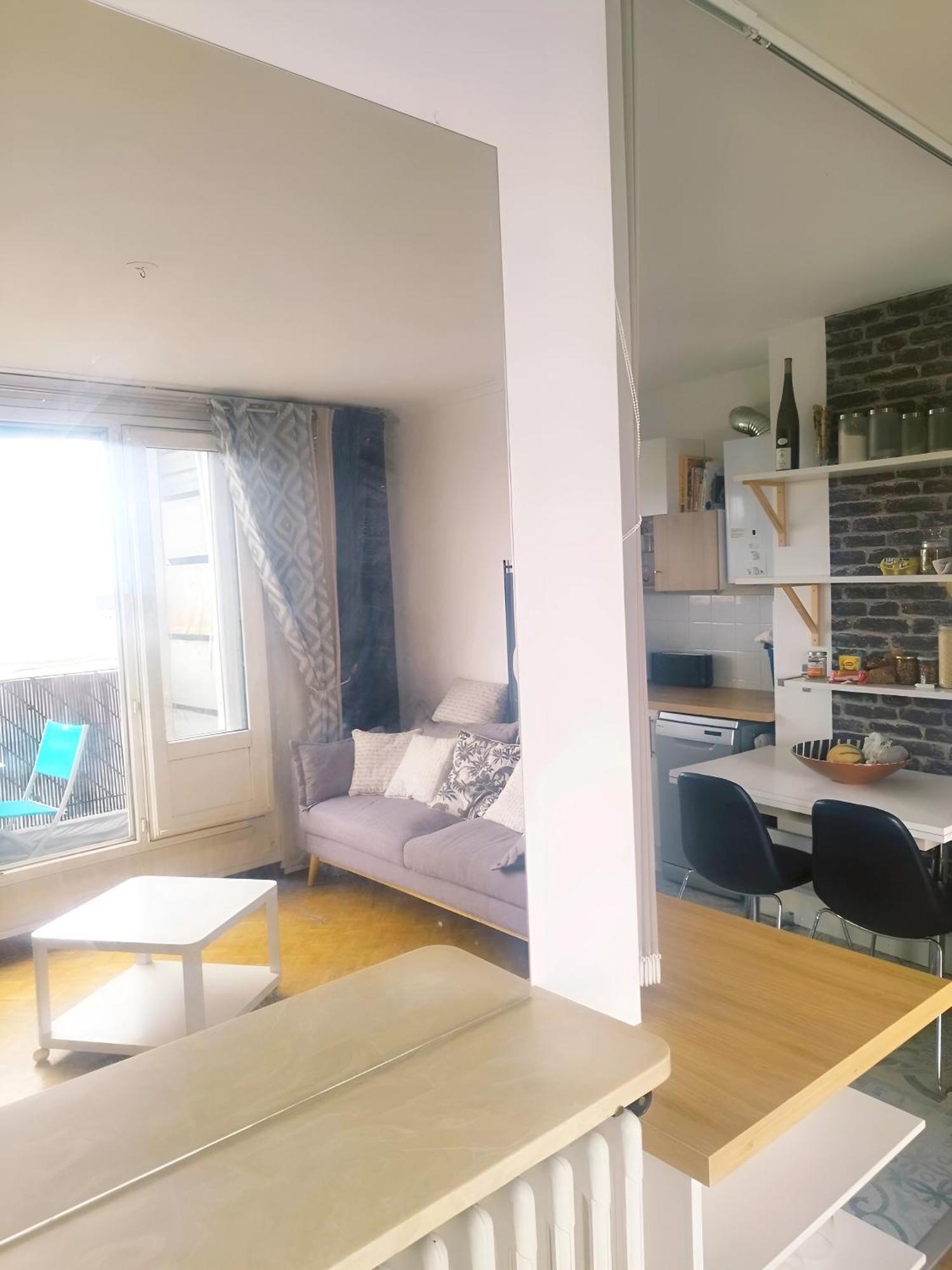 Charmant Appartement Lumineux - Dernier Etage Avec Balcon - Proche Centre-Ville Nantes Exterior photo