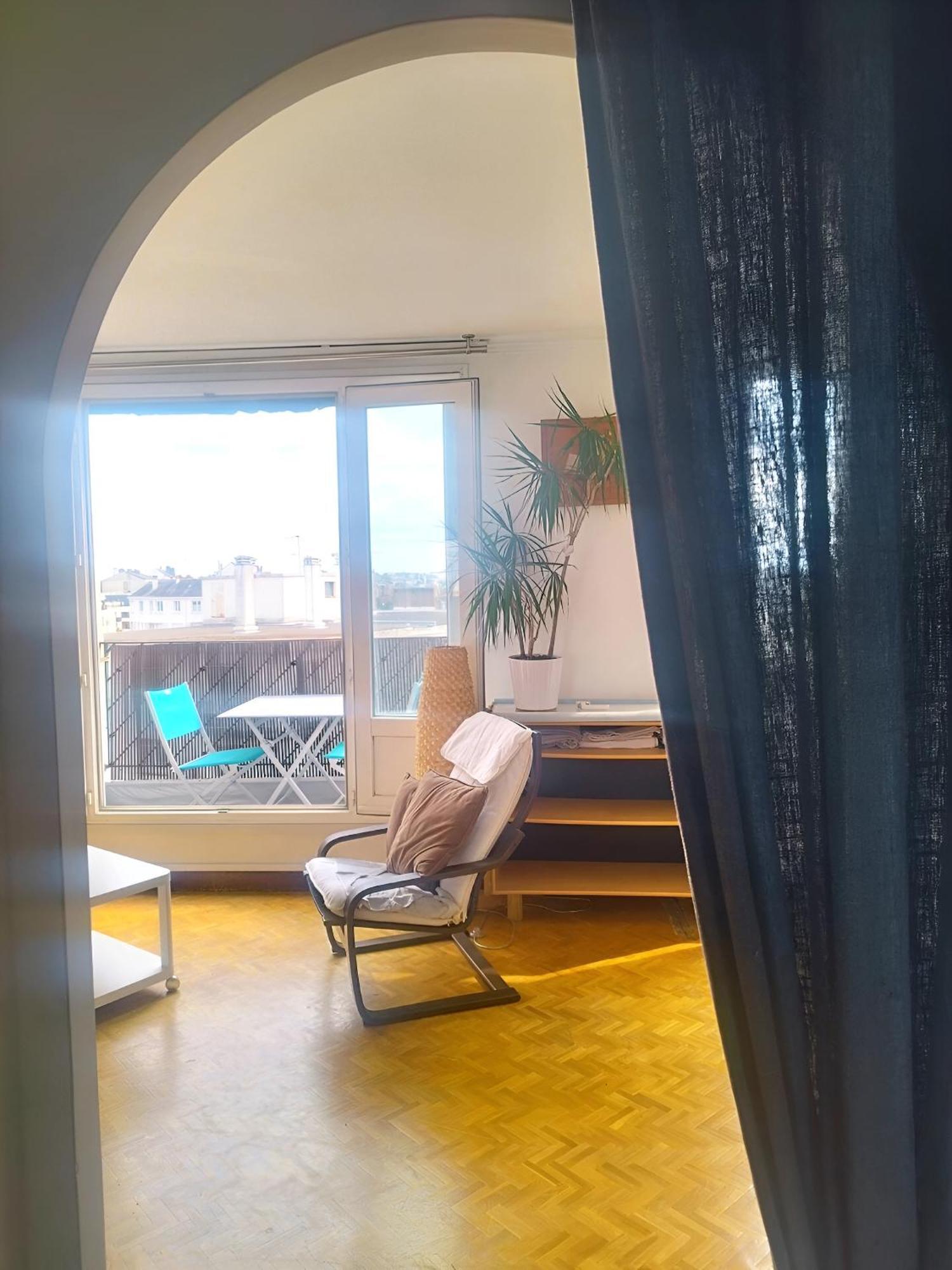 Charmant Appartement Lumineux - Dernier Etage Avec Balcon - Proche Centre-Ville Nantes Exterior photo
